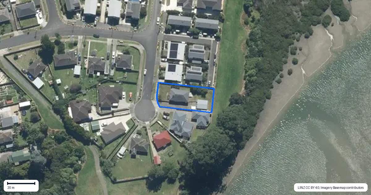 Property context map for 11 Clements Street, Otahuhu, Auckland