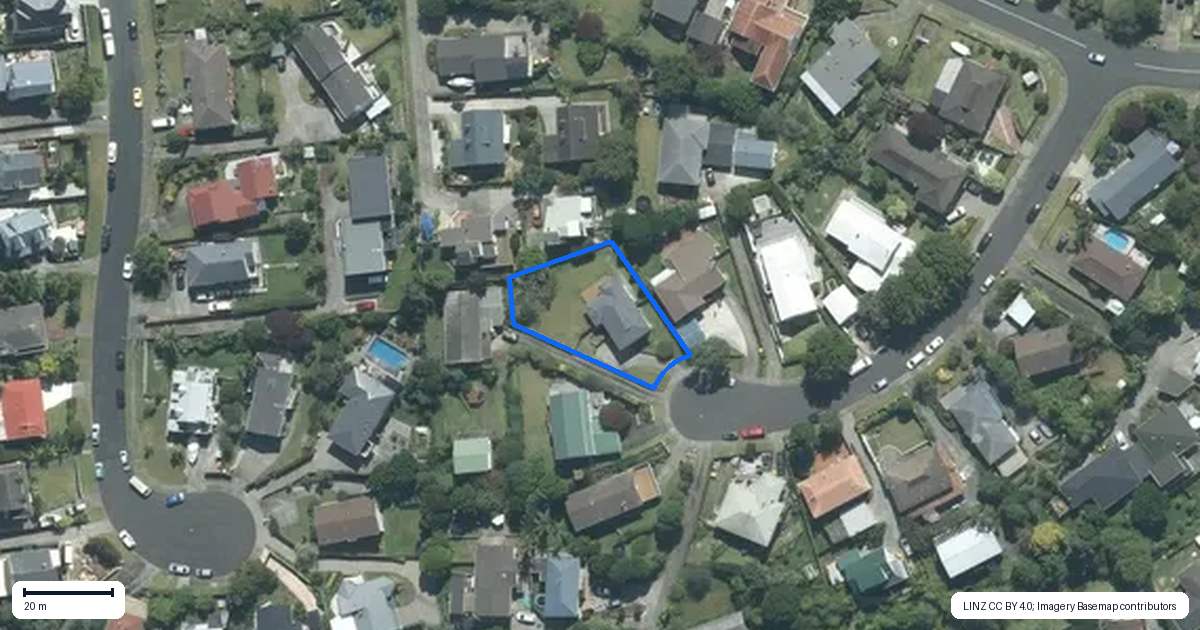 Property context map for 14 Sunburst Lane, Torbay, Auckland