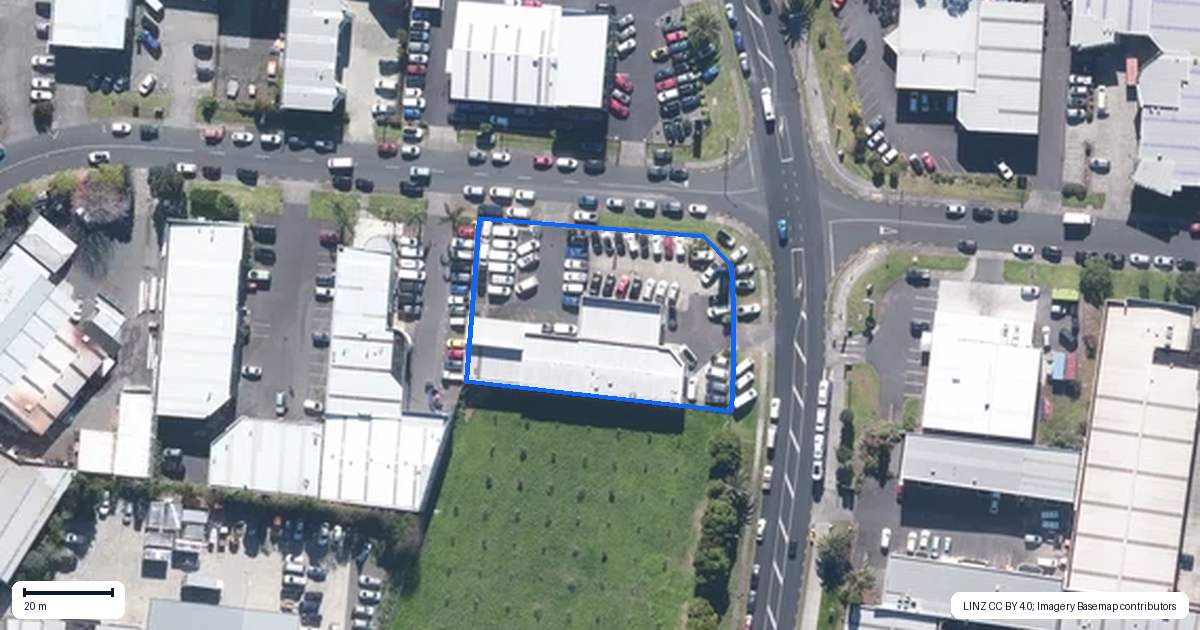 Property context map for 126 Central Park Drive, Henderson, Auckland