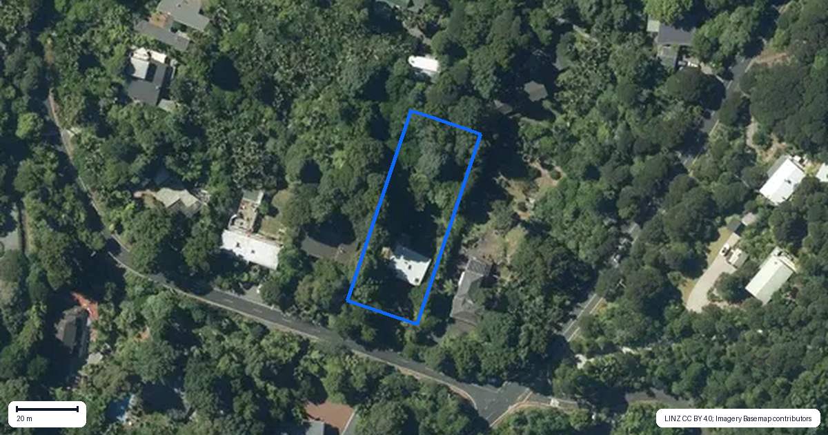 Property context map for 262 Shaw Road, Titirangi, Auckland