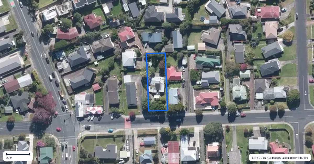 Property context map for 110 McLeod Road, Te Atatu South, Auckland