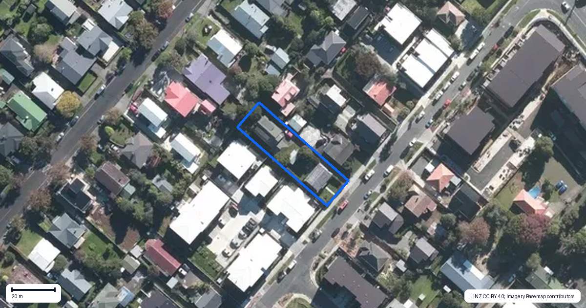 Property context map for 15 Range View Road, Mount Albert, Auckland