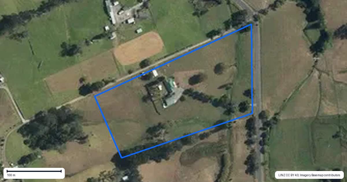 Property context map for 154 Awa Road, Kumeu