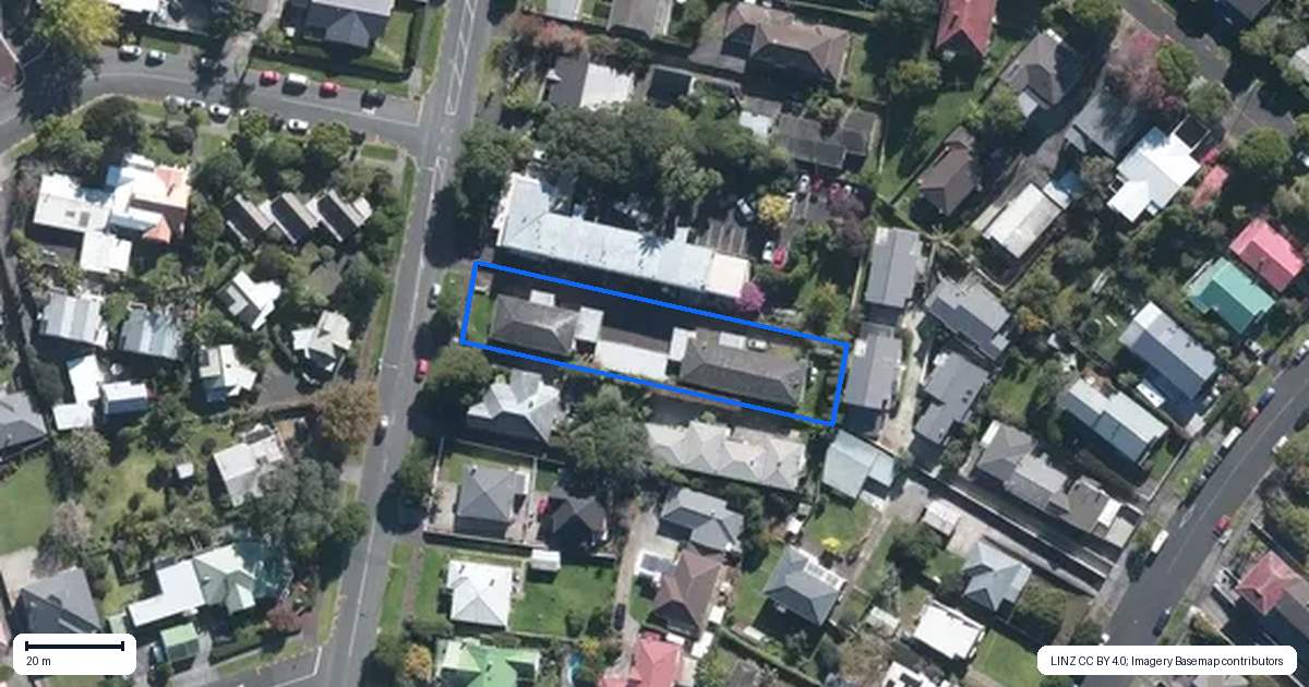 Property context map for 5/41 Woodward Road, Mount Albert, Auckland