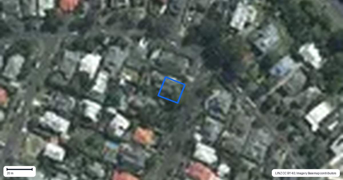 Property context map for 31 Summer Street, Stanley Point, Auckland