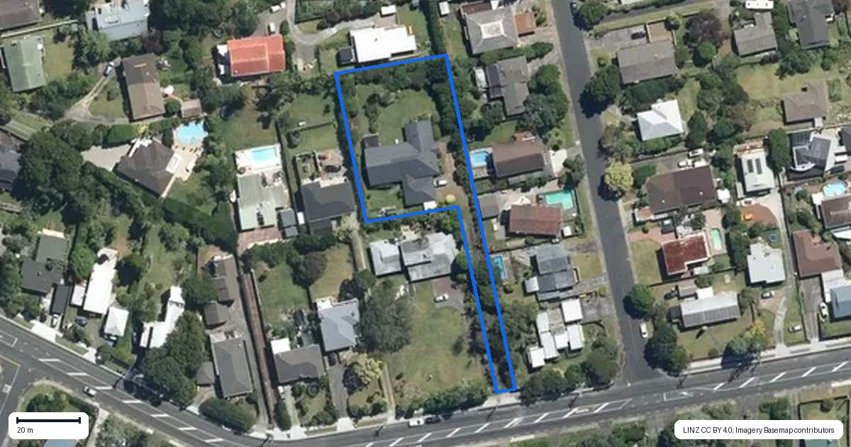 Property context map for 139 Golf Road, Titirangi, Auckland