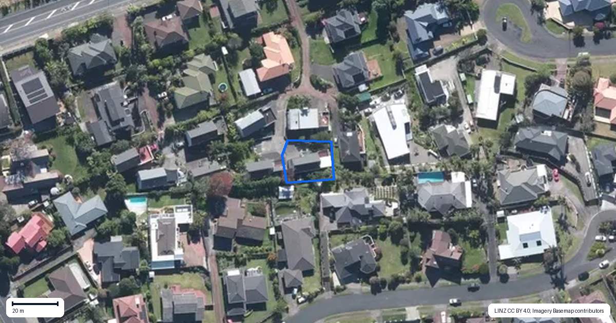 Property context map for 129B Hobsonville Road, West Harbour, Auckland