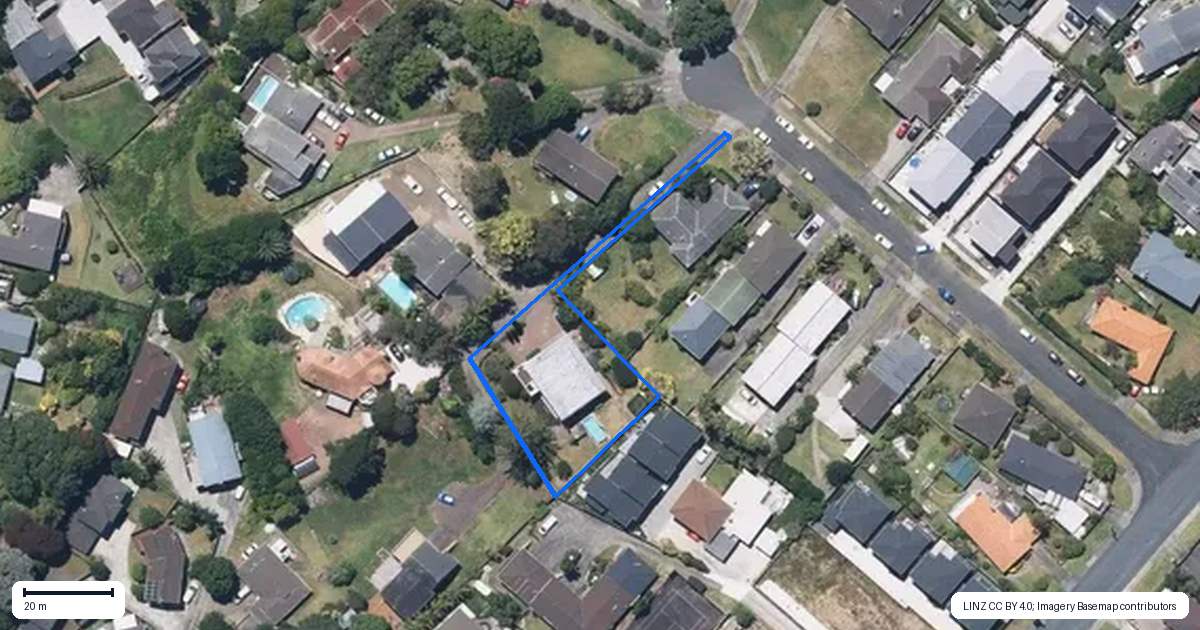 Property context map for 10 Pine Terrace, Howick, Auckland