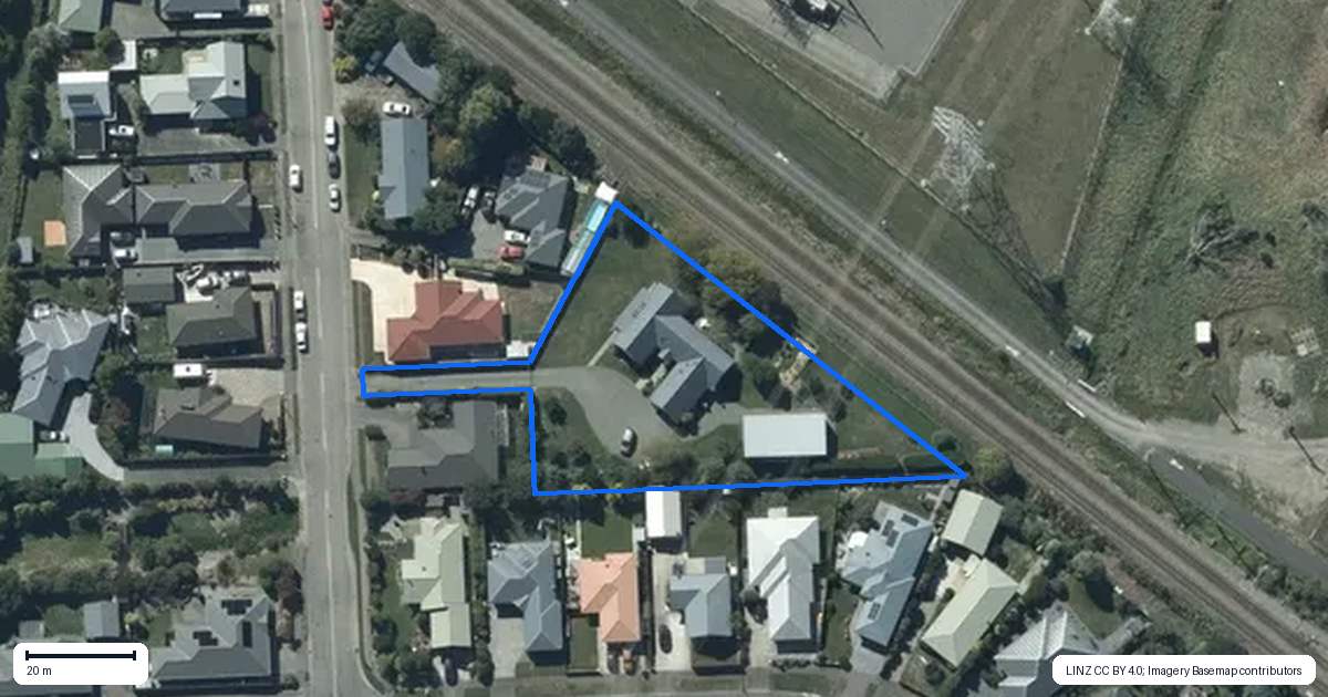 Property context map for 75 Scruttons Road, Heathcote Valley, Christchurch