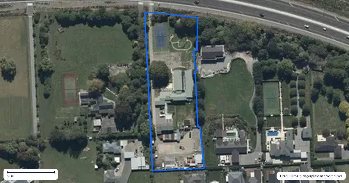 Property context map for 280 Queen Elizabeth II Drive, Mairehau, Christchurch