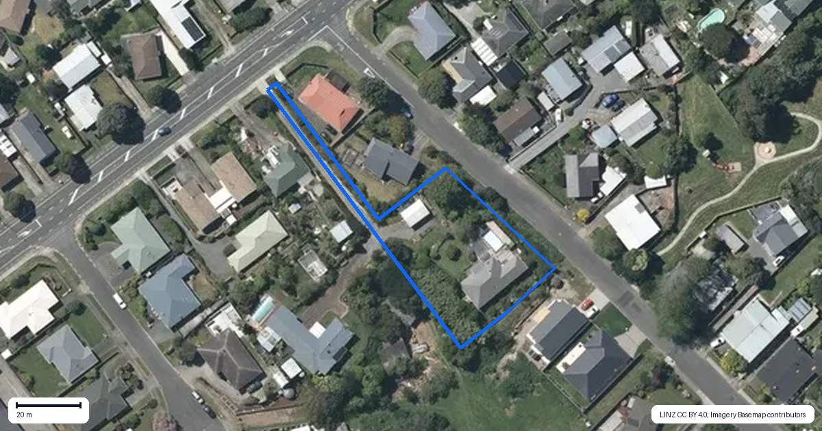 Property context map for 138 Arawhata Road, Paraparaumu