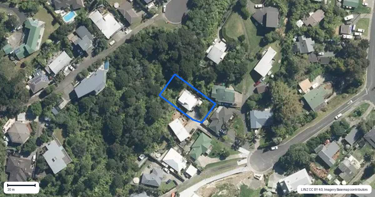 Property context map for 16 Donald Place, Stillwater, Silverdale