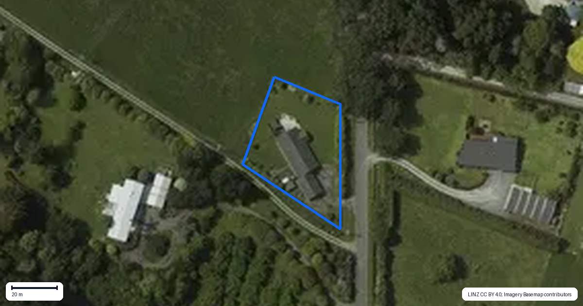 Property context map for 59 Avenue North Road, Levin