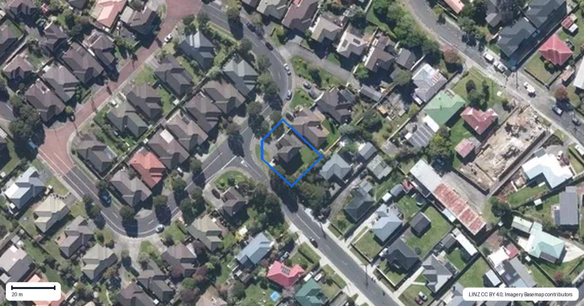 Property context map for 53 Espalier Drive, Henderson, Auckland