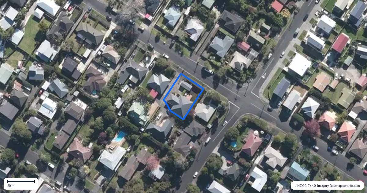 Property context map for 66 Alverston Street, Waterview, Auckland