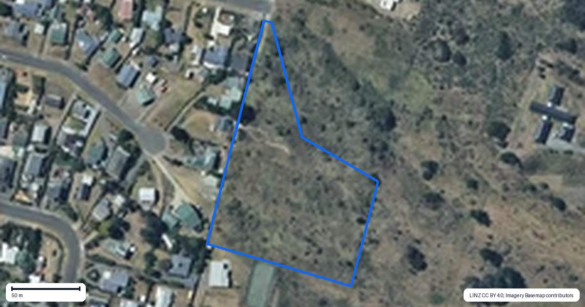 Property context map for 20 Aranui Avenue, Waitarere Beach, Levin