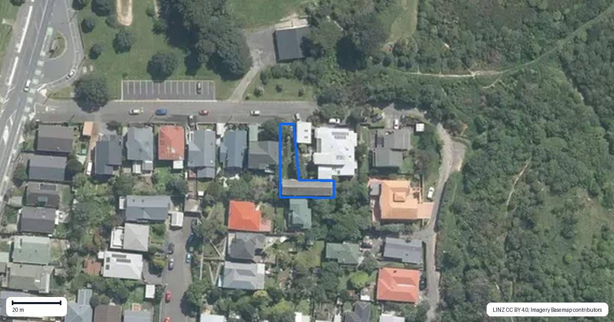 Property context map for 15 Dover Street, Island Bay, Wellington