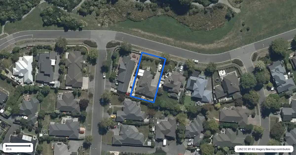 Property context map for 34 Willowview Drive, Redwood, Christchurch