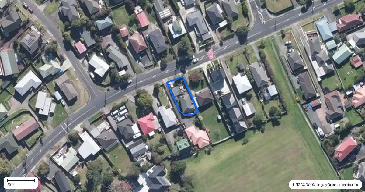 Property context map for 56 Vodanovich Road, Te Atatu South, Auckland