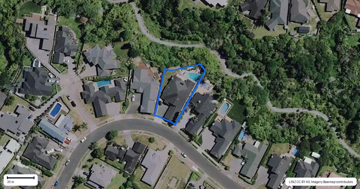 Property context map for 13 The Esplanade, Huntington, Hamilton