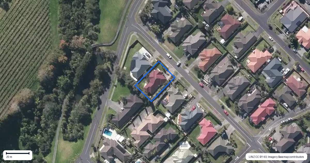 Property context map for 3 Fleetwood Drive, Henderson, Auckland