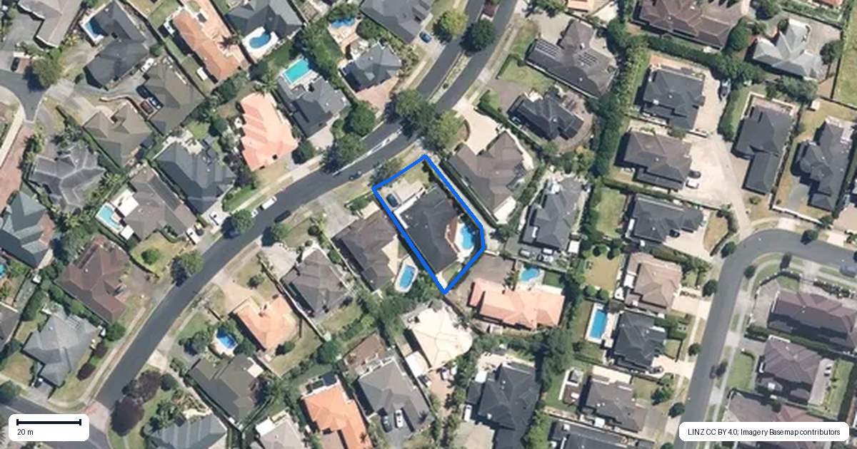 Property context map for 140 John Brooke Crescent, East Tamaki Heights, Auckland