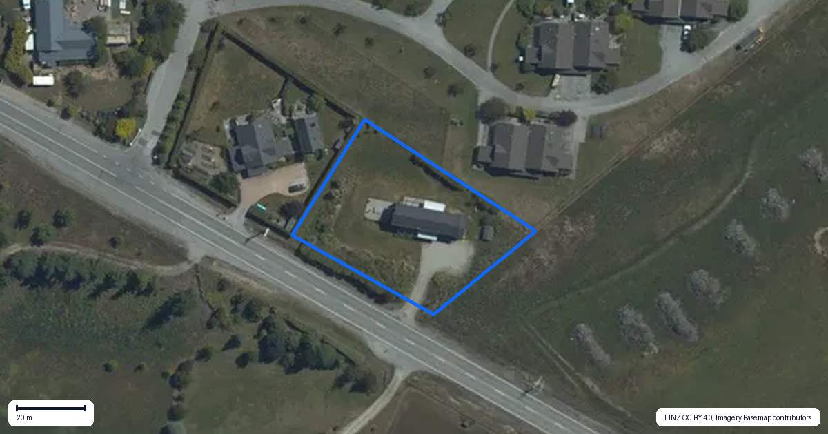 Property context map for 13 Orchard Road, Wanaka