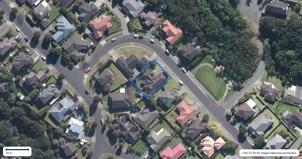 Property context map for 5 George Deane Place, Greenhithe, Auckland