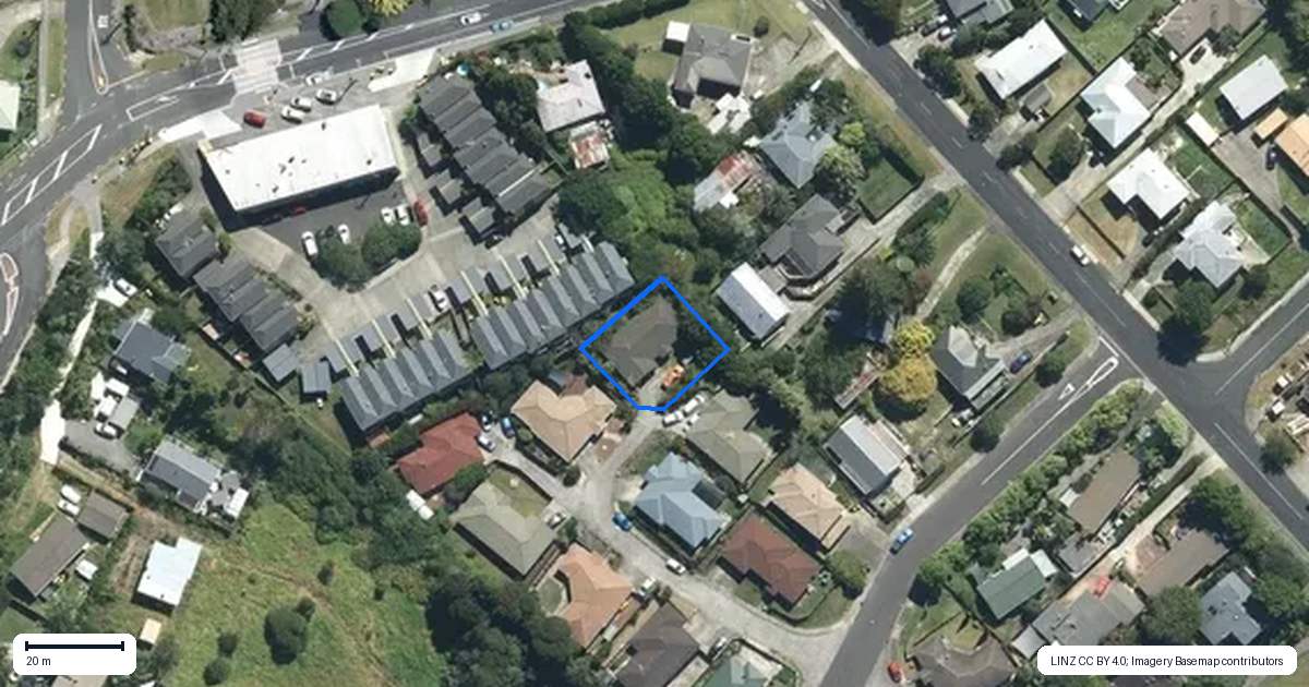 Property context map for 9 Shah Place, Glen Eden, Auckland
