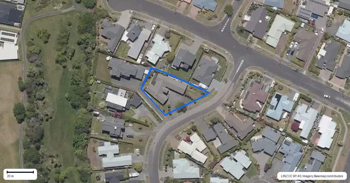 Property context map for 4 Punawai Place, Nukuhau, Taupo