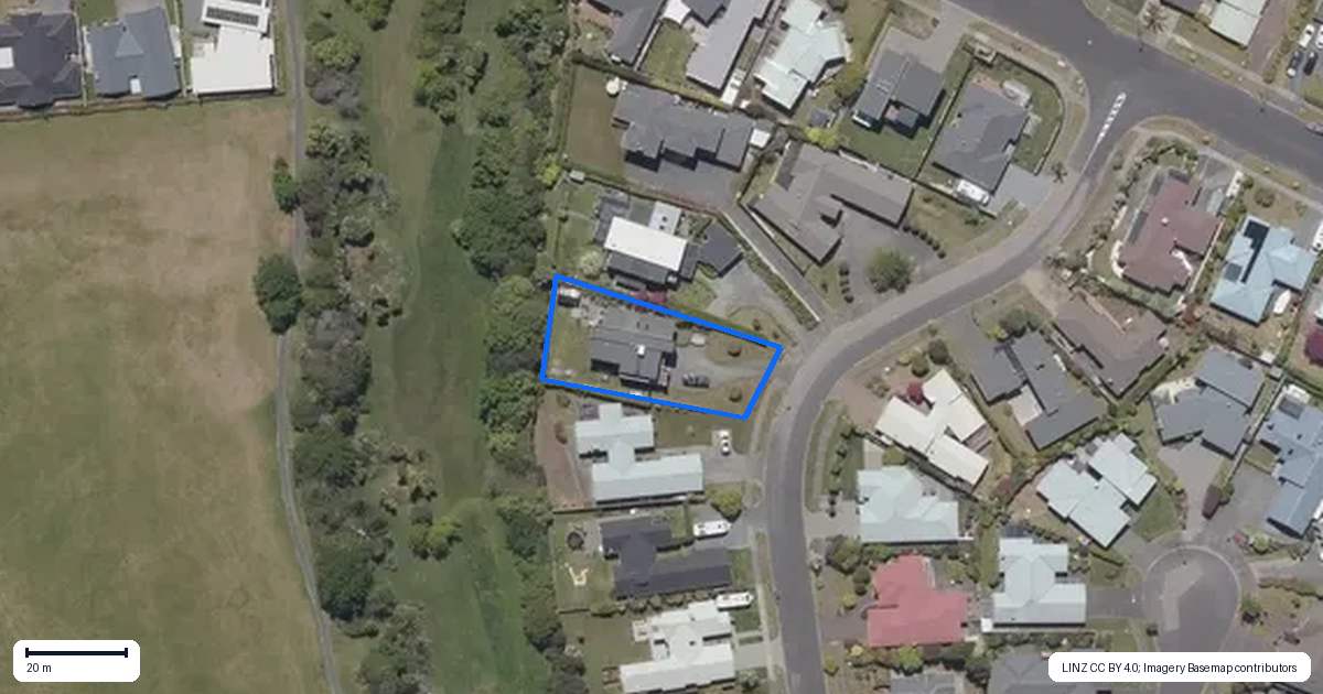 Property context map for 14 Punawai Place, Nukuhau, Taupo