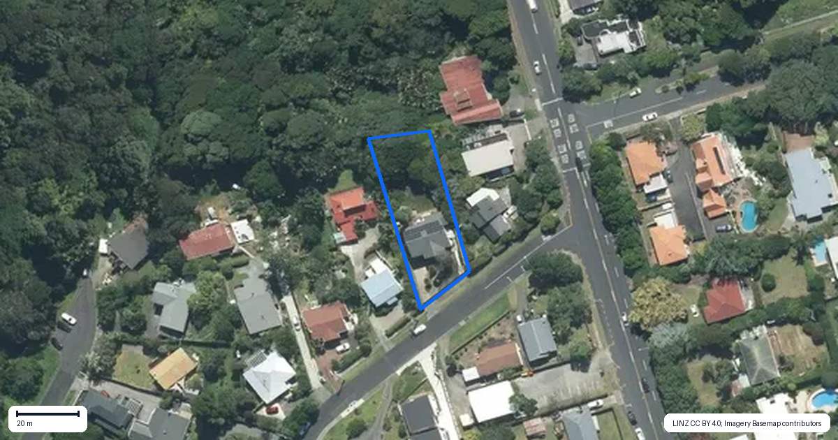 Property context map for 3 Coroglen Avenue, Birkenhead, Auckland