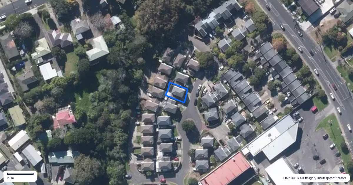 Property context map for 34 Rakich Place, Henderson, Auckland