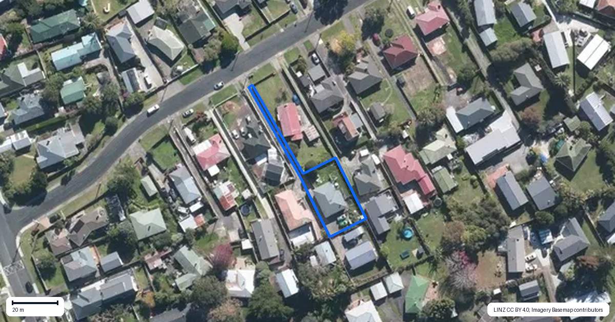 Property context map for 19 Fairclough Road, Beach Haven, Auckland