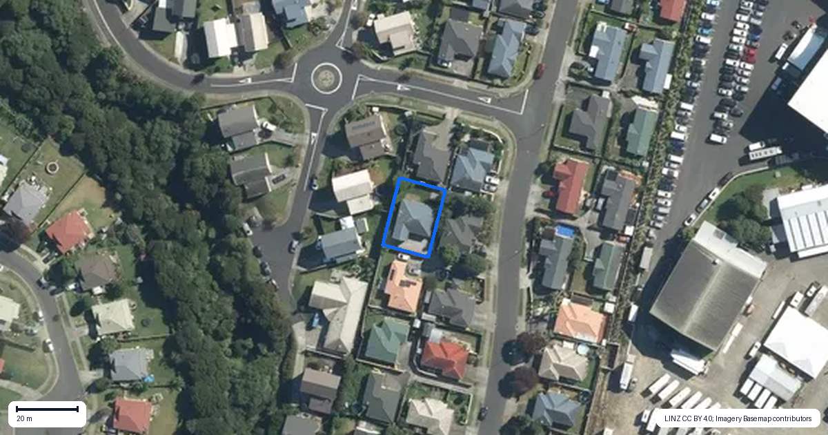 Property context map for 44 Woodbank Drive, Glen Eden, Auckland