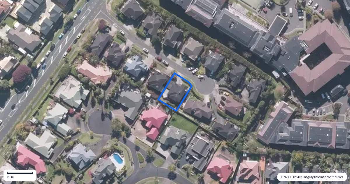 Property context map for 9 Kingsgate Place, Dannemora, Auckland