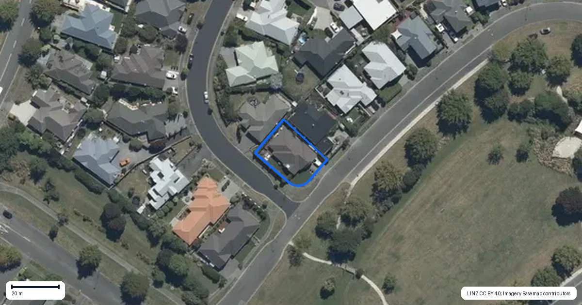 Property context map for 2 Kapiti Street, Parklands, Christchurch
