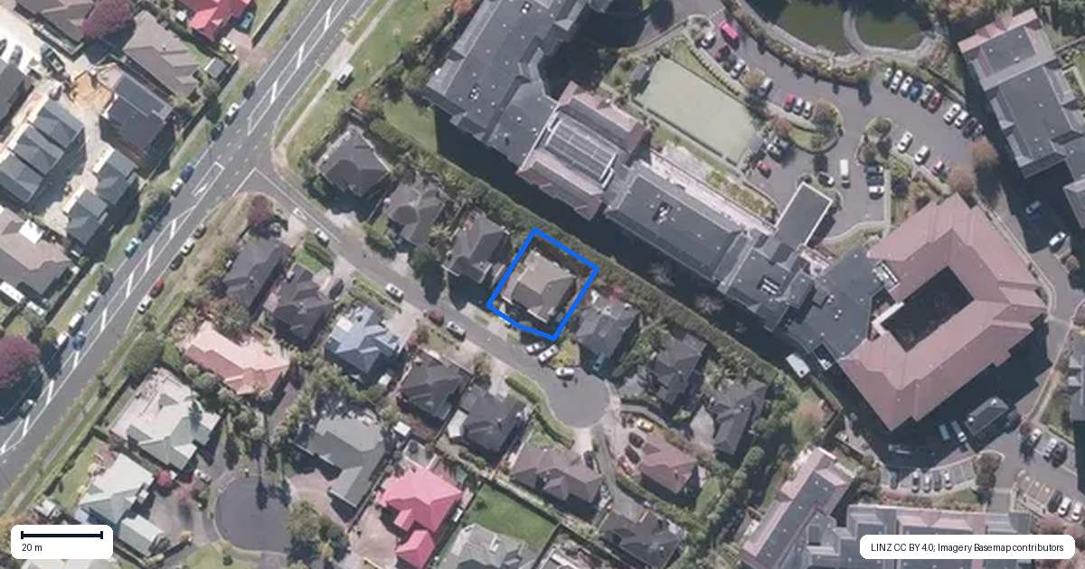 Property context map for 8 Kingsgate Place, Dannemora, Auckland