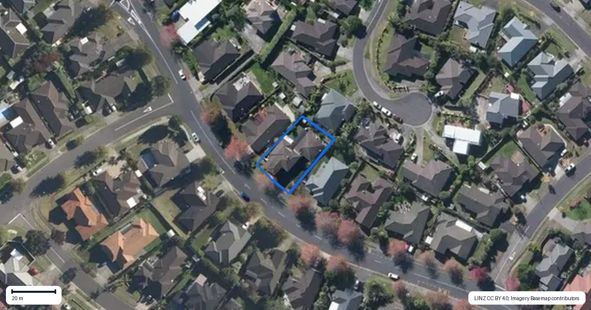 Property context map for 15 Lake Panorama Drive, Henderson, Auckland