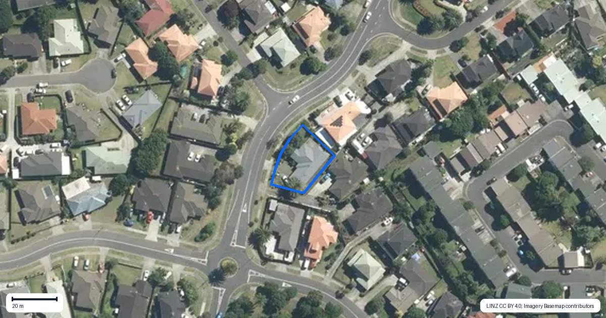 Property context map for 22 Peninsula Road, Mangere, Auckland