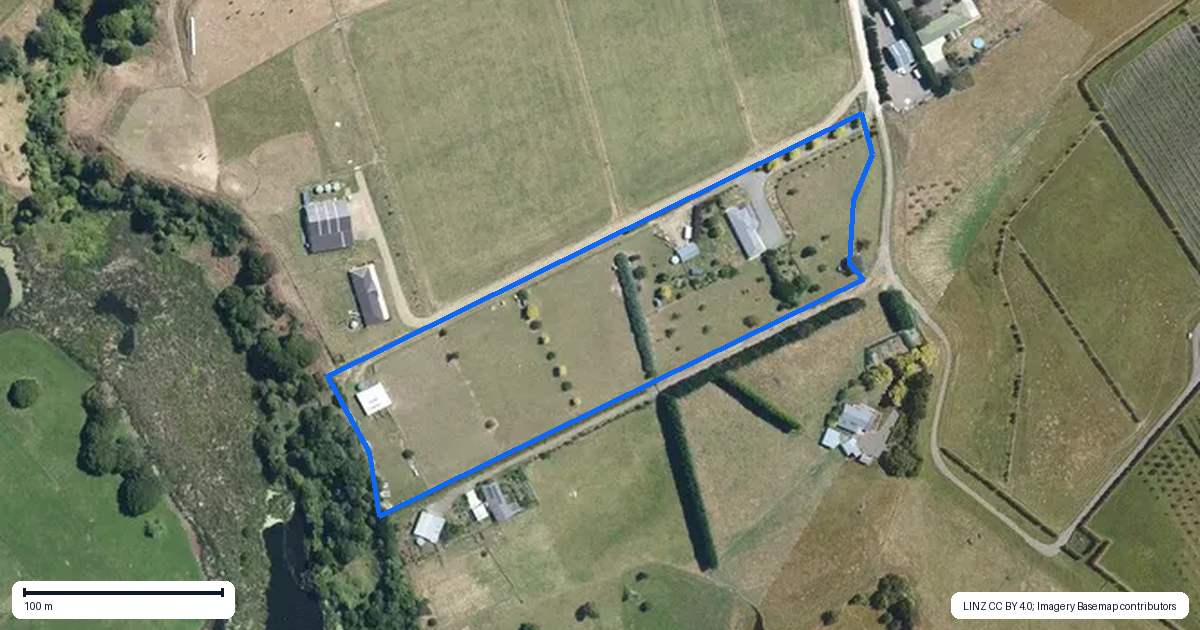 Property context map for 28 Cowper Side Road, Dannevirke