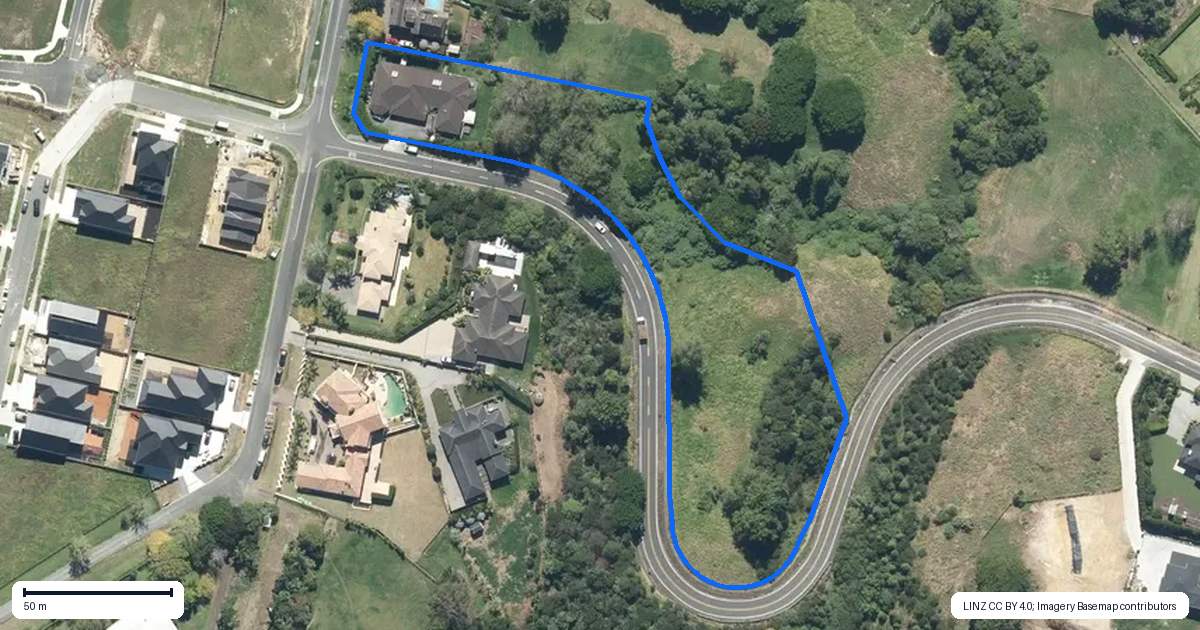 Property context map for 8 Regis Lane, Flat Bush, Auckland