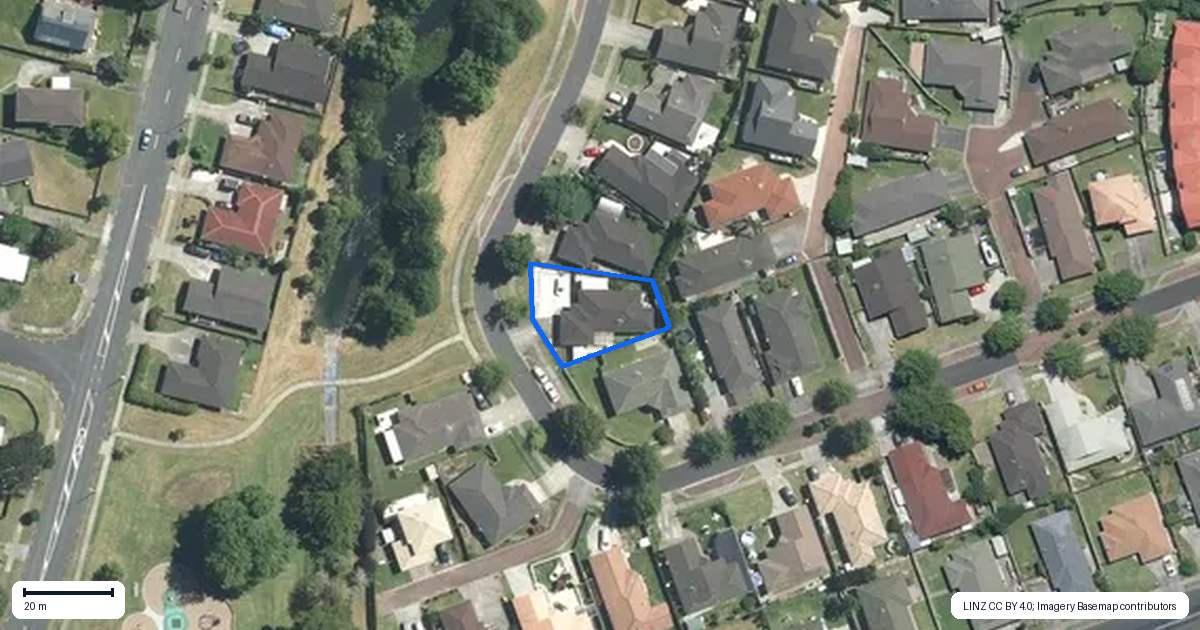 Property context map for 12 Carisbrook Crescent, Papakura
