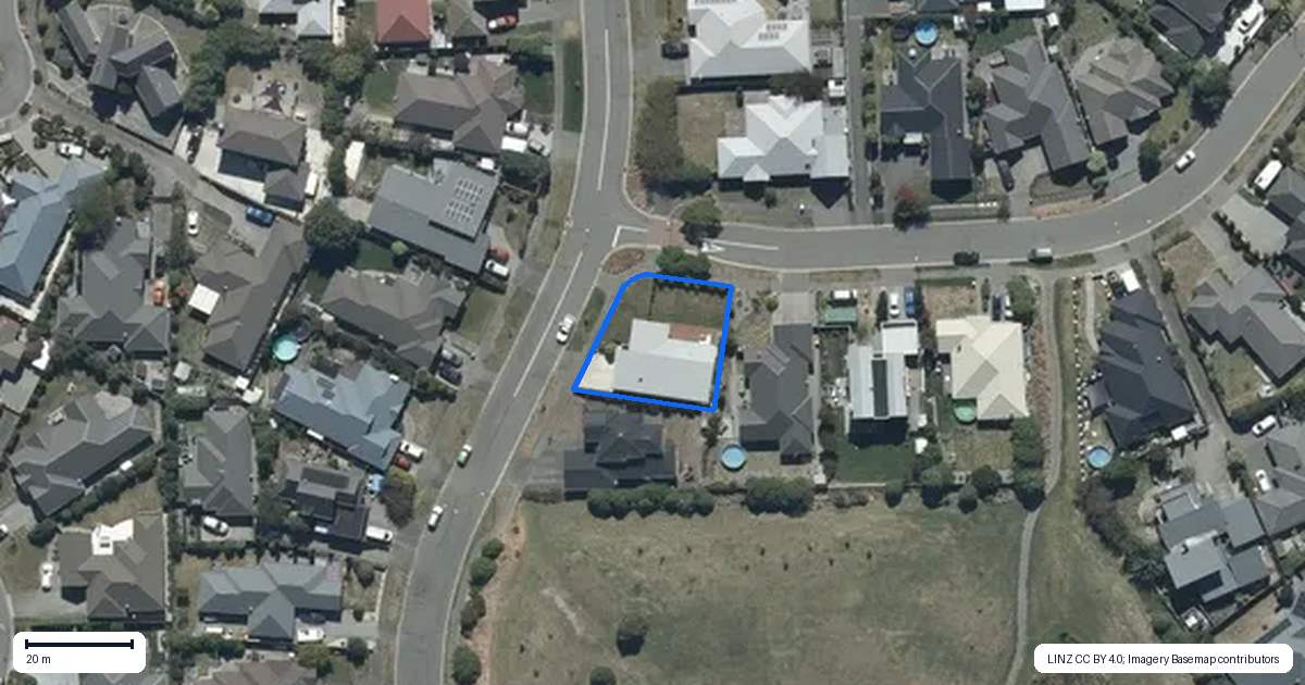 Property context map for 17 Bottle Lake Drive, Parklands, Christchurch