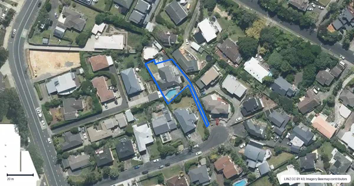 Property context map for 10 Currey Crescent, Milford, Auckland