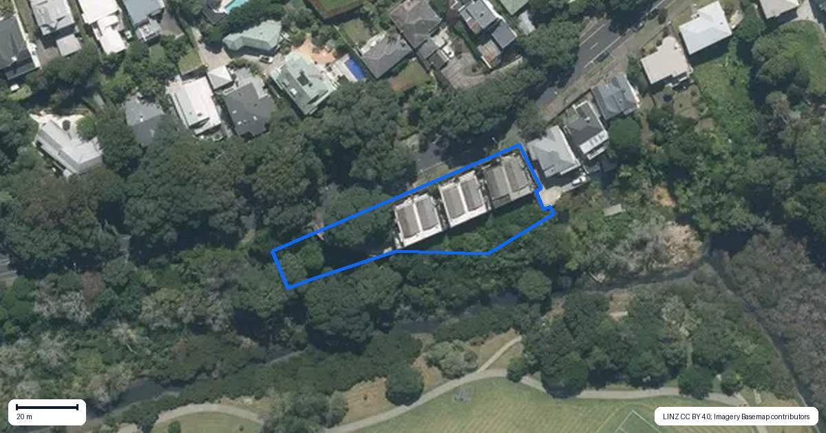 Property context map for 42E West End Road, Herne Bay, Auckland