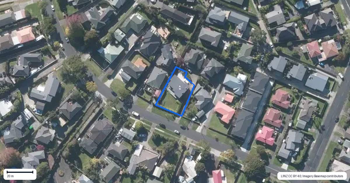 Property context map for 66 Howe Street, Howick, Auckland