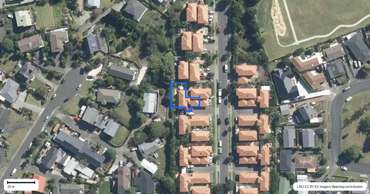Property context map for 35 Millennial Way, Orewa