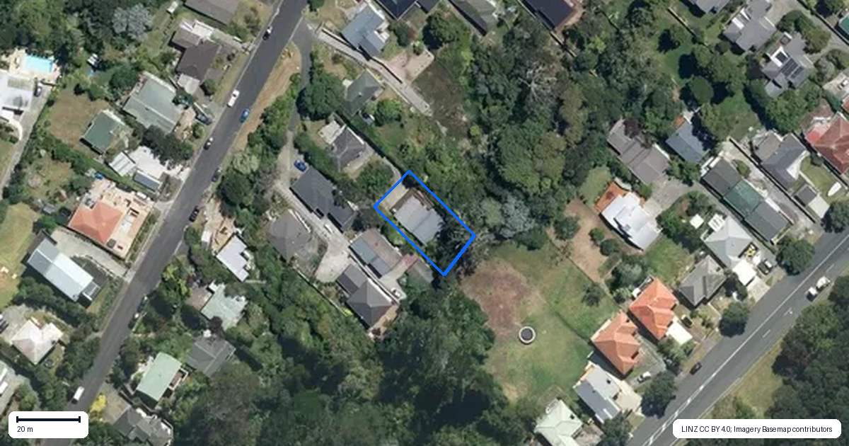 Property context map for 23A Fairmount Road, Titirangi, Auckland