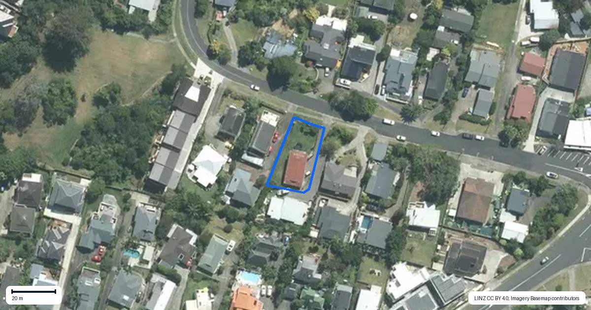 Property context map for 24 Hebron Road, Waiake, Auckland